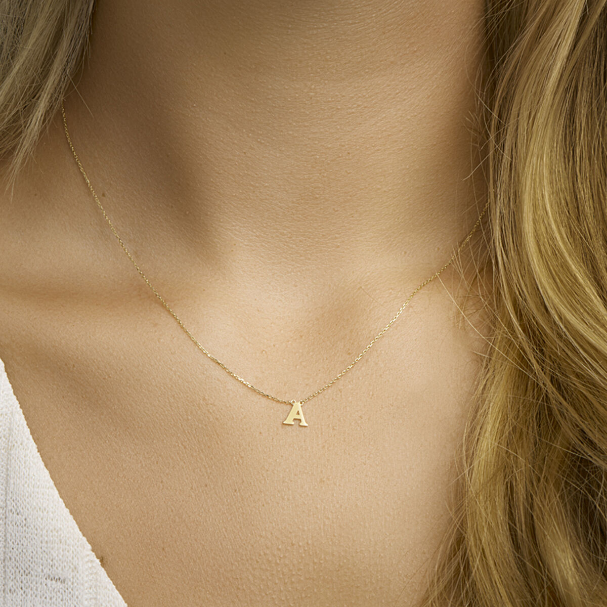 Gouden Ketting Met Letter