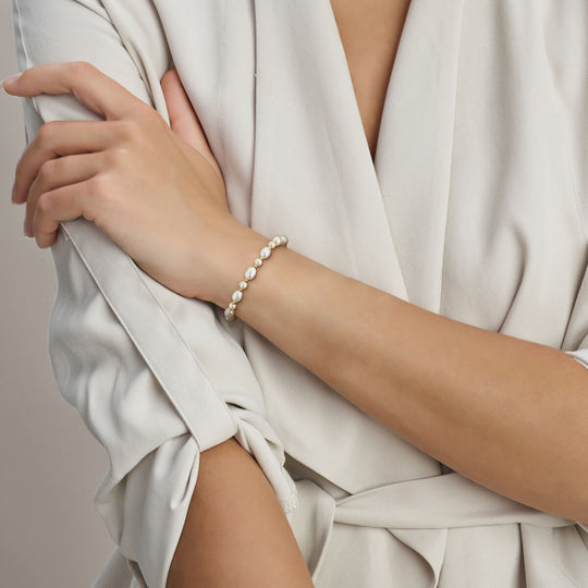 14k Gouden Armband met Parels – 17 + 3 cm Verstelbaar, Karabijnsluiting