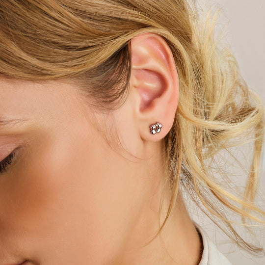 Zilveren Oorknoppen in de Vorm van Baby Voetjes – 8mm Hoog