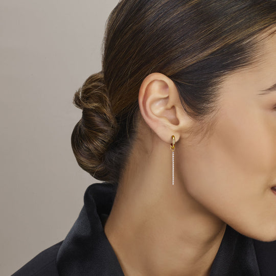 Geelgoud op 925 Zilveren Klapoorringen met Zirkonia Hanger – Tijdloze Glamour en Verfijnde Luxe