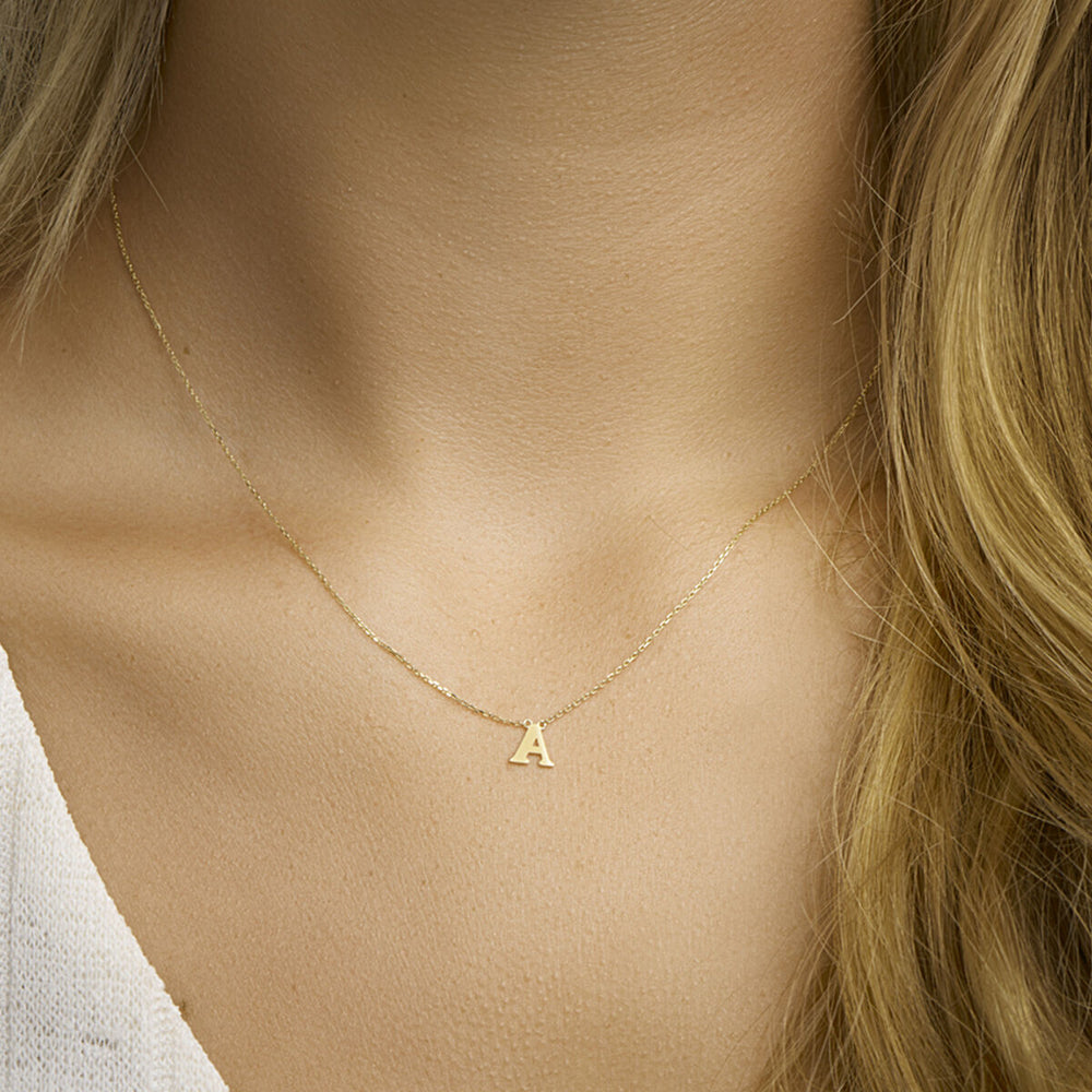 14k Gouden Letter Collier – Anker Schakel 0,8 mm, 40–44 cm Verstelbaar