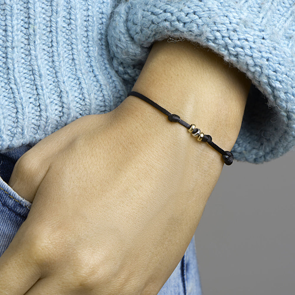Satijnen Armband Zwart met 14k Tricolor Gouden Ringetjes 4.5mm